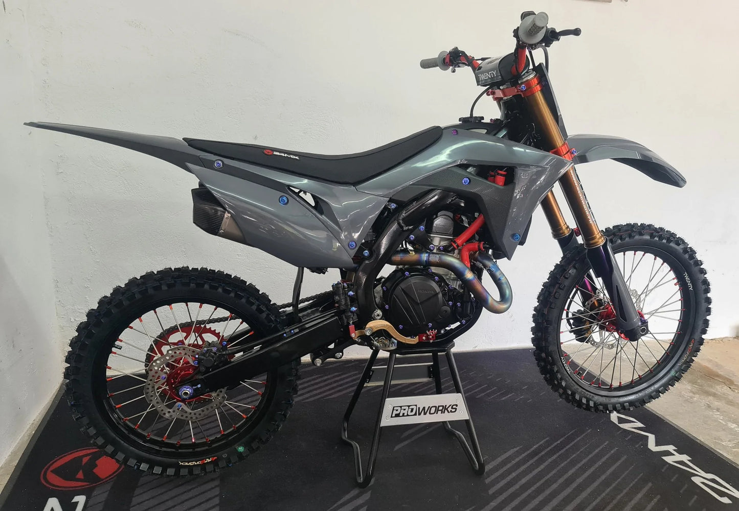 Polisport Honda Plastic Kit CRF 250 R 2018 - 2021 CRF 450 R 2017 - 2020 Old Fork Guards, Grey